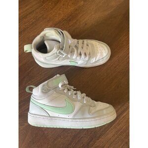 Nike Court Borough Mid 2 GS Youth 4.5Y Women’s 6 White Green High Top Sneakers